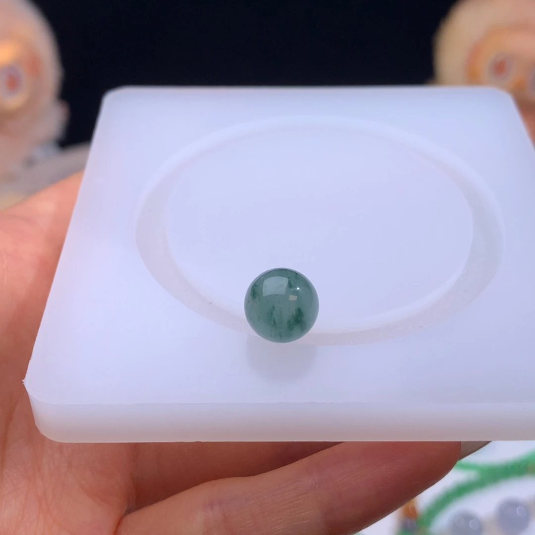 定制翡翠未镶嵌晴水飘绿花 卡10.2