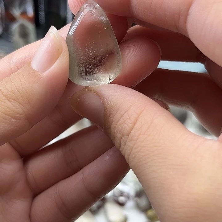 未镶嵌吊坠(赠链)水晶
