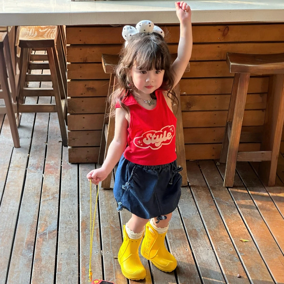 小惜亦女童洋气套装夏季新2025韩版红色背心牛仔短裙洋气女宝套装