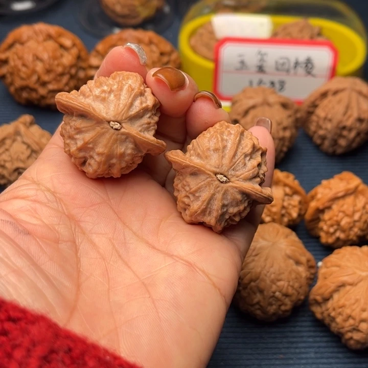 吊坠文玩核桃36瓷娃娃全品