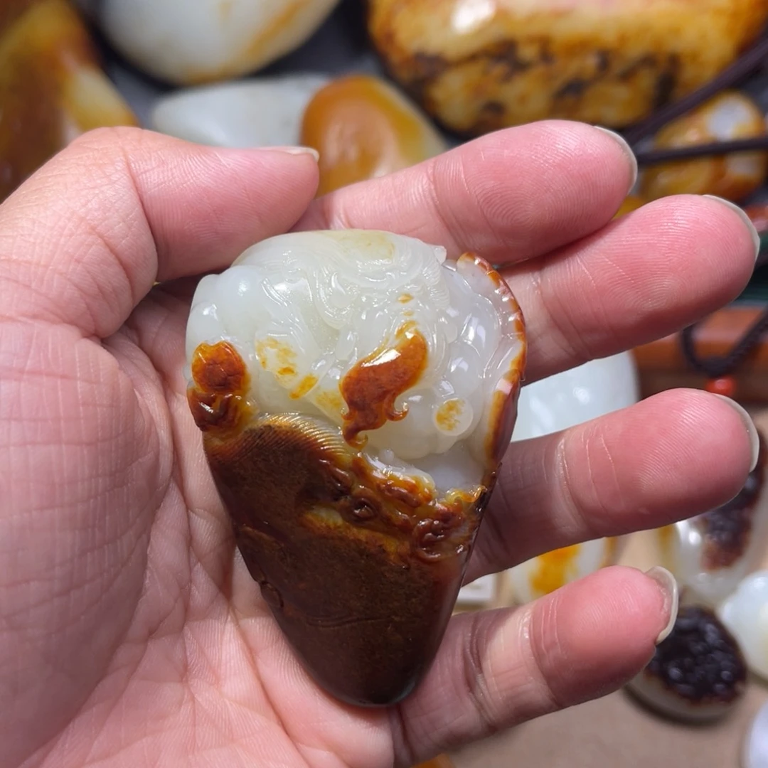 和田玉挂件未镶嵌一**往