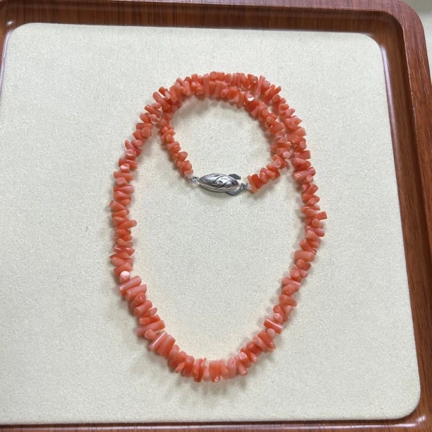 天然莫莫珊瑚粉色随形项链