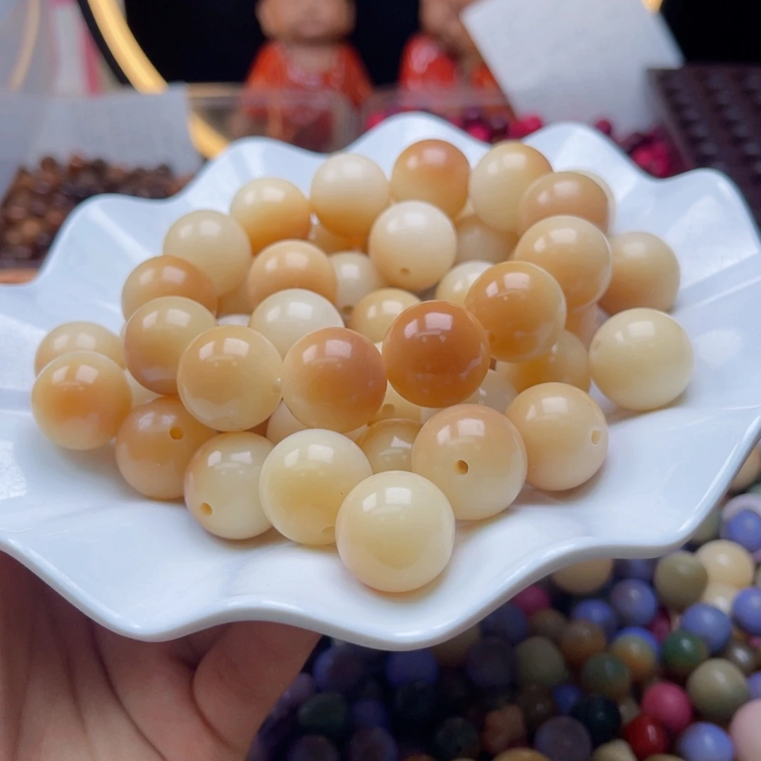 吊坠白玉菩提b17mm/13颗炭烧馒头瑕