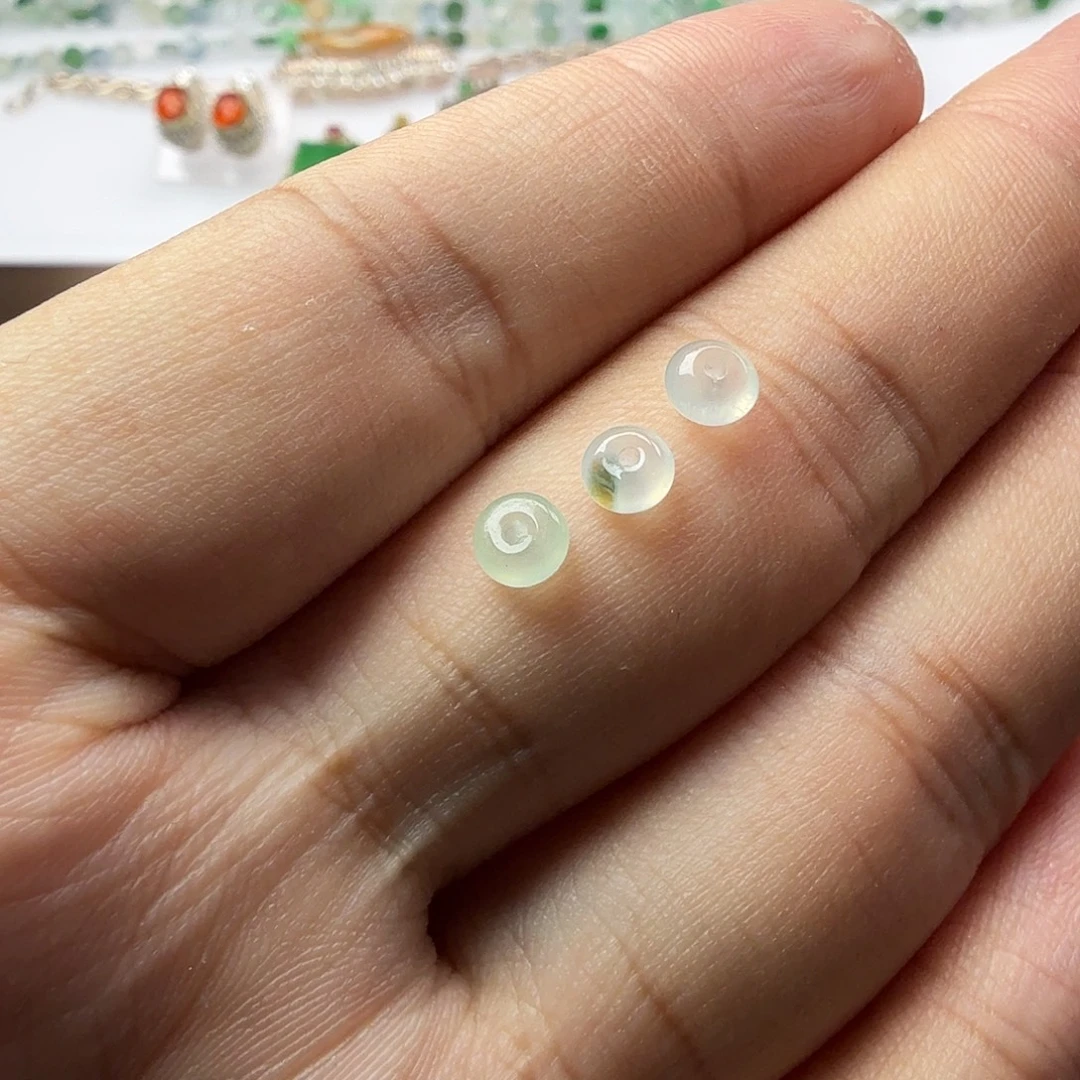 翡翠散珠鼓珠尺寸5.1，3颗
