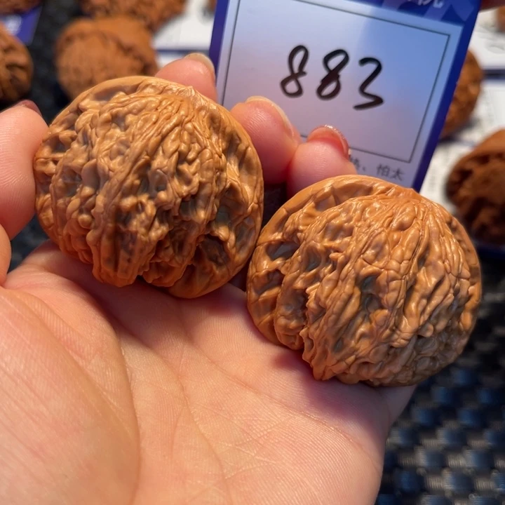 桃核把件46虎头883