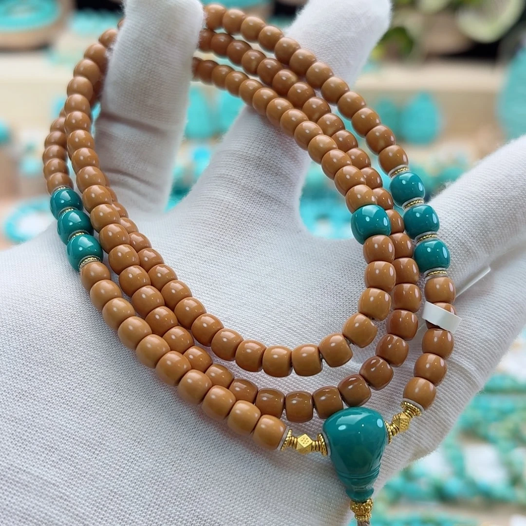 绿松石未镶嵌珠宝奇石泡油