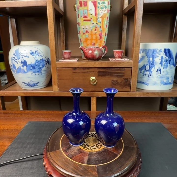陶瓷0000000002霁蓝釉瓶子一对
