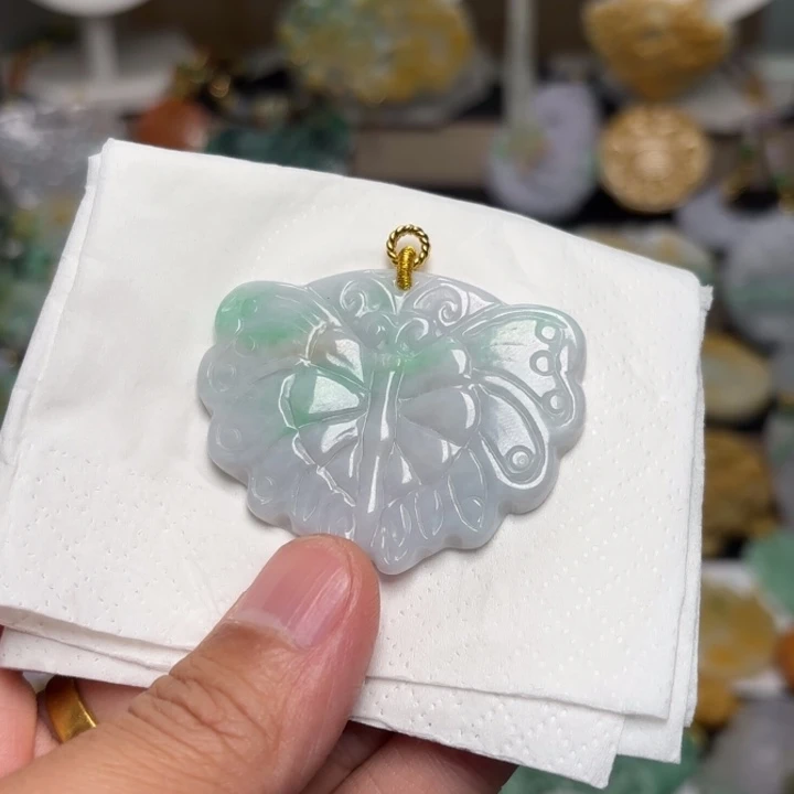 翡翠颈饰未镶嵌吊坠