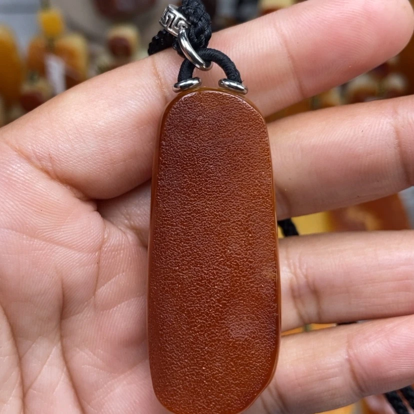 【闪购商品】未镶嵌颈饰琥珀