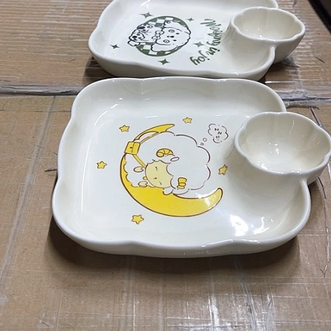 微瑕，不能明火，口径17，2个饺子盘