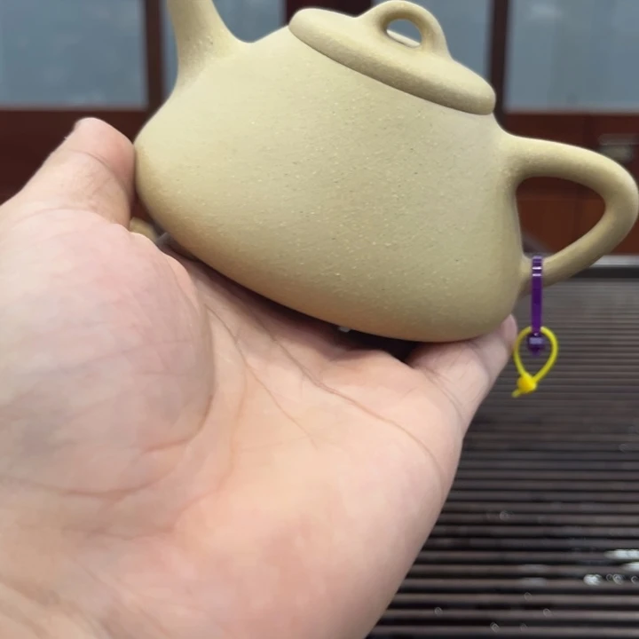 茶壶紫砂紫砂的味道很好闻啊