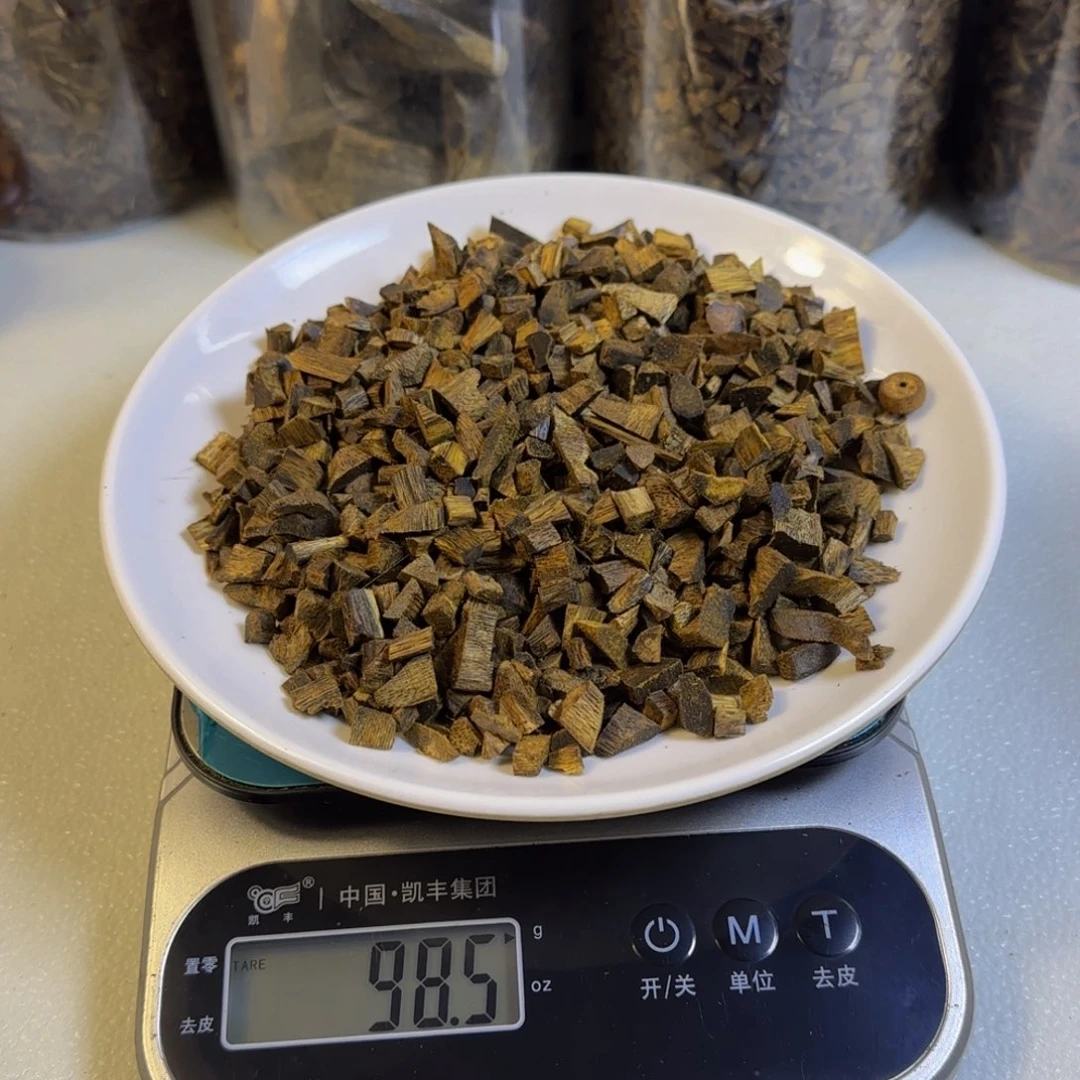 沉香碎屑沉香芳***钱波浪仔米粒98克