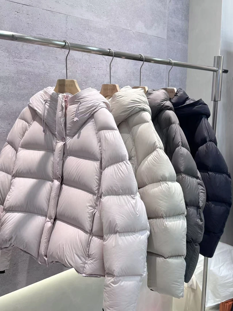 【绒子含量90%白鸭绒】泡芙连帽百搭时尚加厚女装羽绒服外套