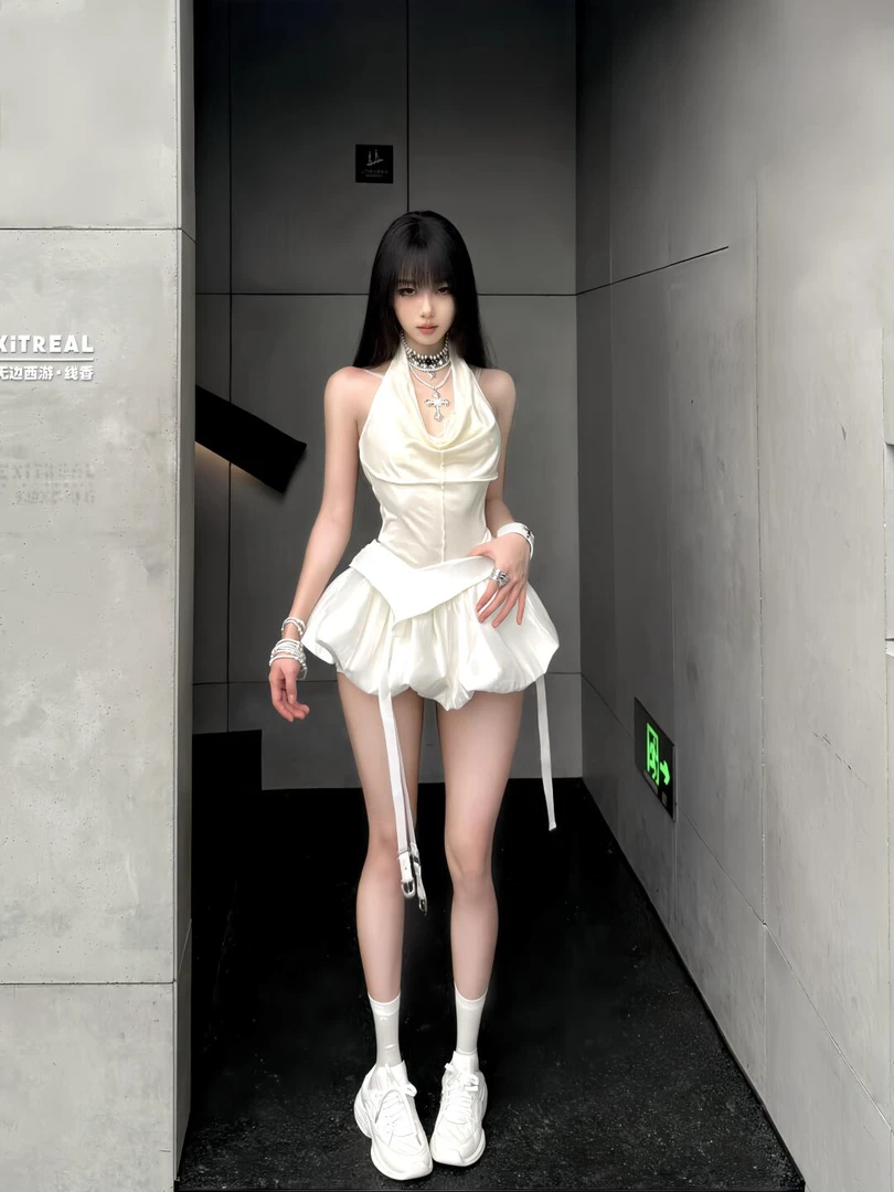 性感纯欲风挂脖露背荡领上衣松弛感显瘦吊带背心辣妹A字花苞短裙