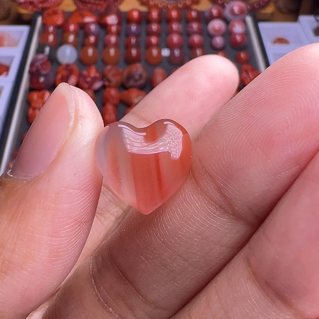 大***烟南红玛瑙未镶嵌珠宝奇石