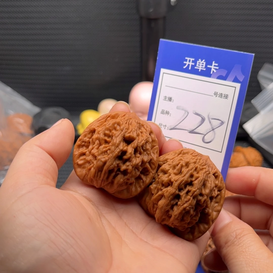 文玩核桃把件41麦虎全 228