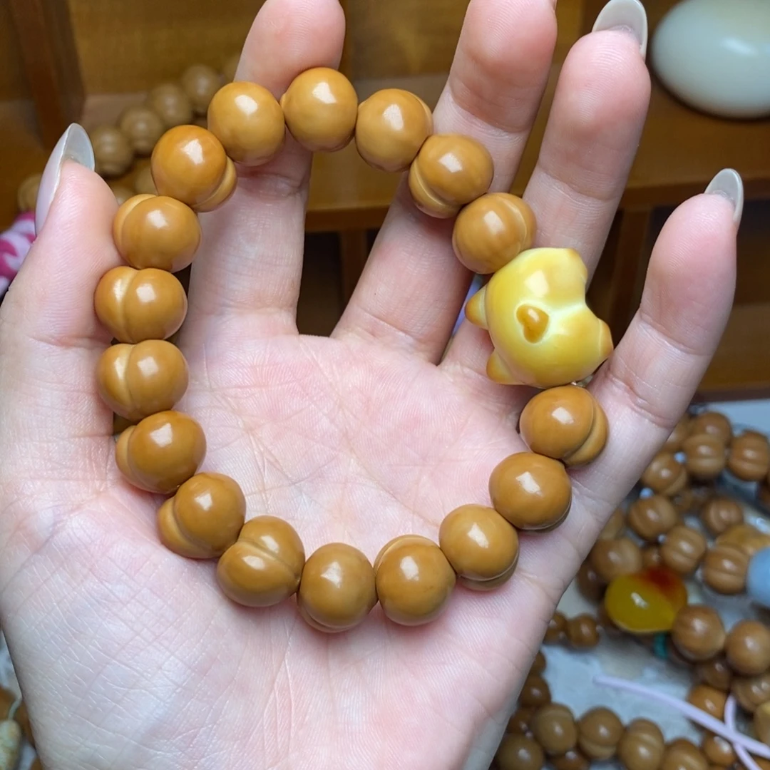 猴头核桃把件屁桃手串柯基屁屁13