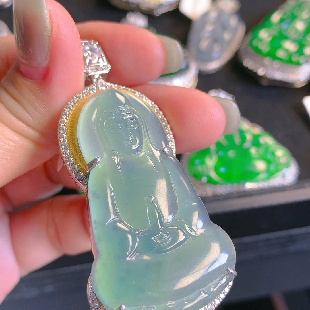 翡翠颈饰银S925镶嵌翡翠