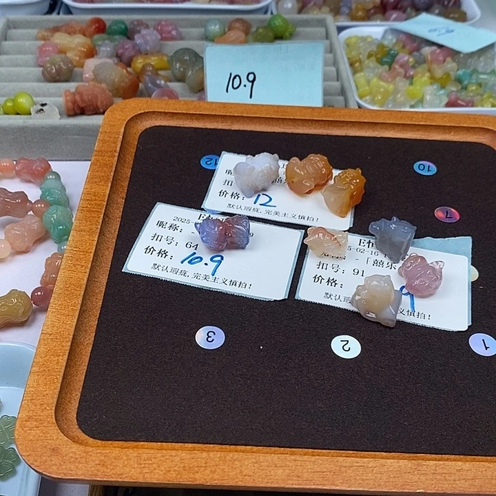 玛瑙/玉髓手串未镶嵌-****-