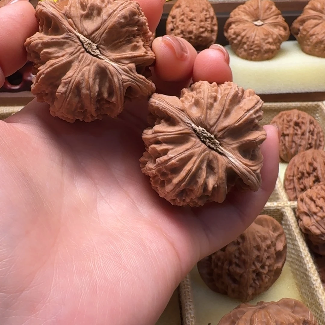 吊坠文玩核桃46白狮子