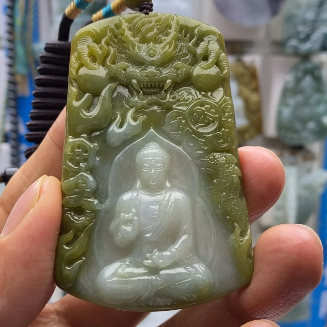 翡翠颈饰未镶嵌佛