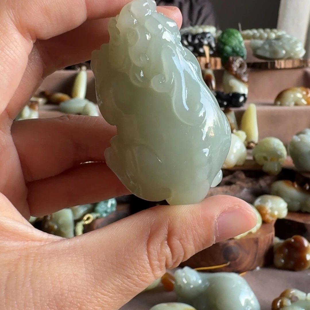 和田玉（糖玉）未镶嵌颈饰