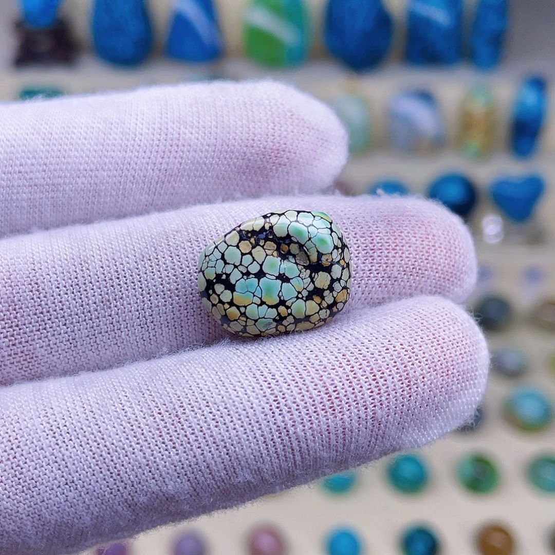 绿松石绿松石未镶嵌