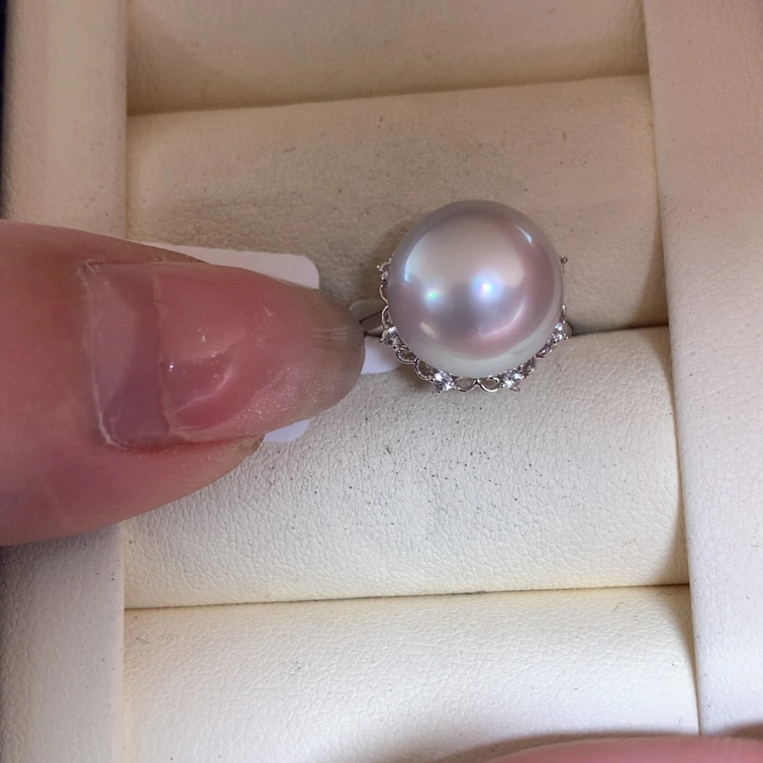 18K金镶嵌海水珍珠戒指