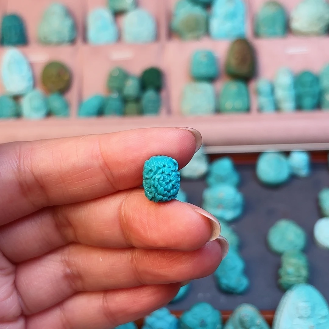 绿松石配饰未镶嵌