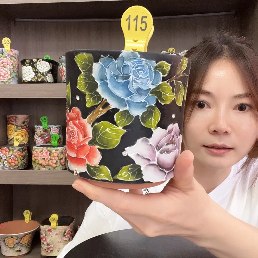 手绘陶瓷花盆口10.5高11
