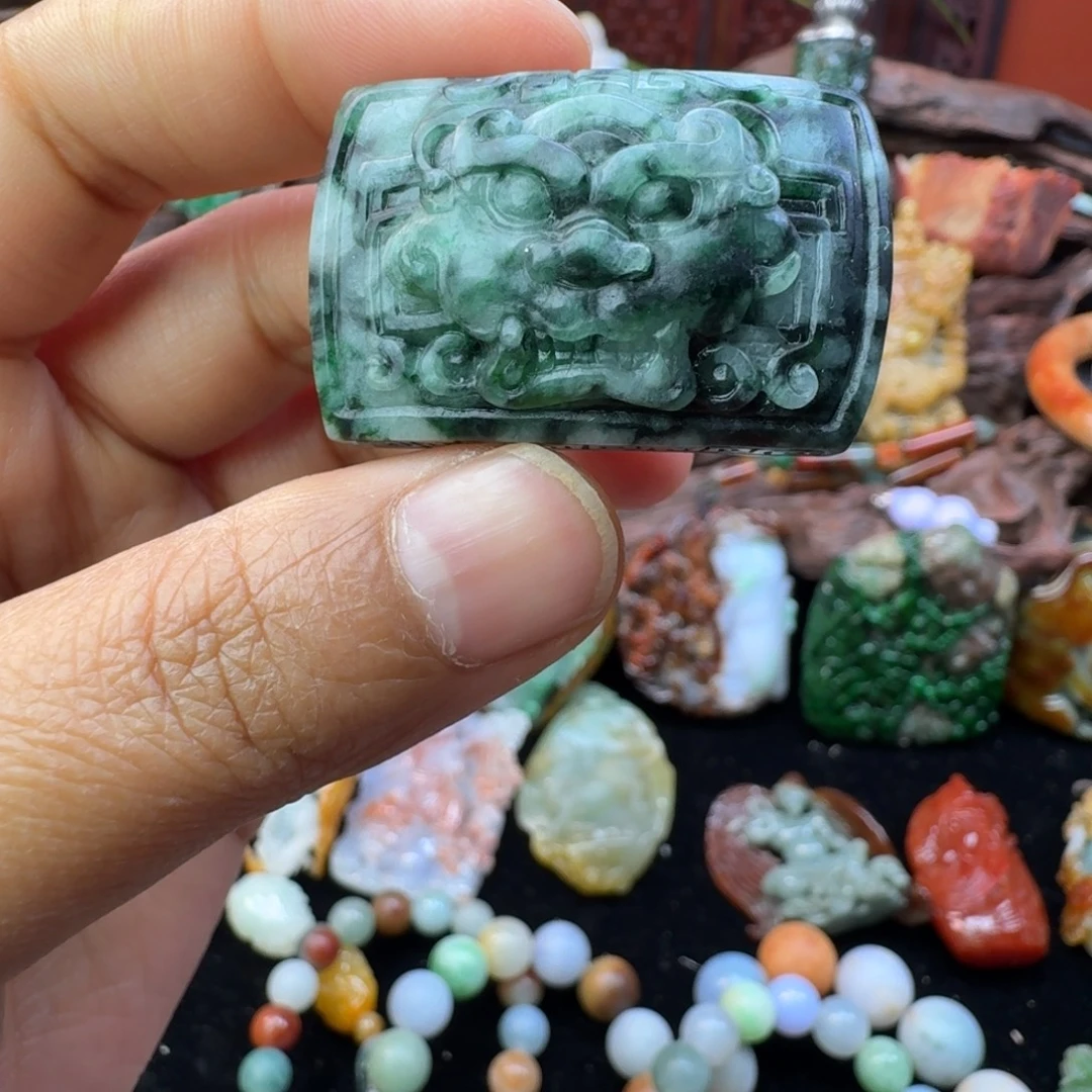 翡翠未镶嵌挂件翡翠挂件