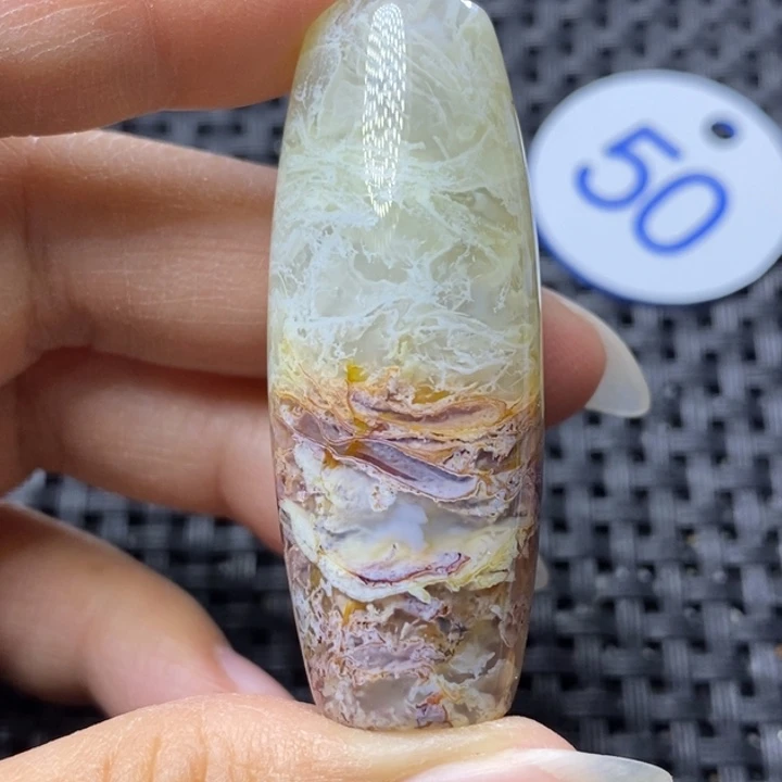 未镶嵌颈饰玛瑙/玉髓占**申