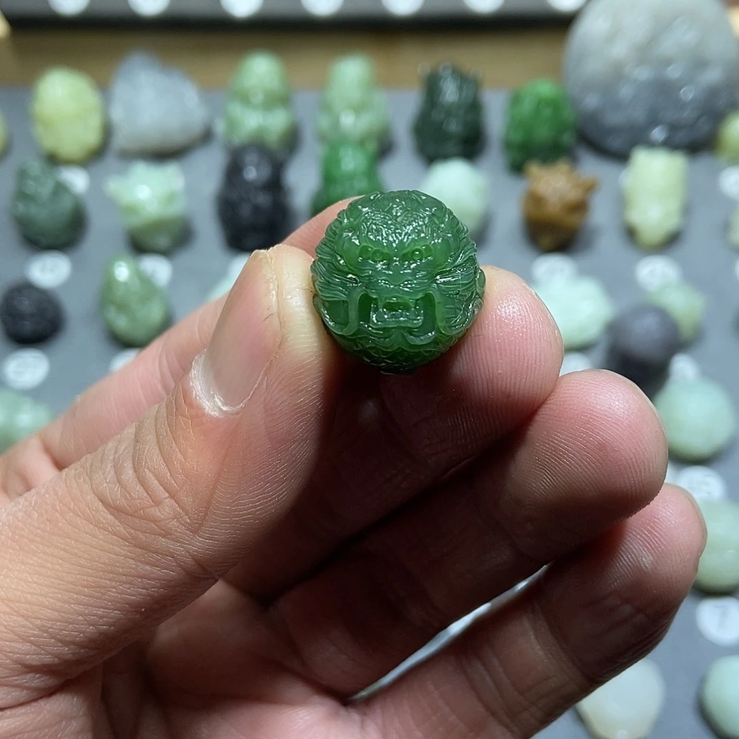 和田玉颈饰未镶嵌乐**哈定制