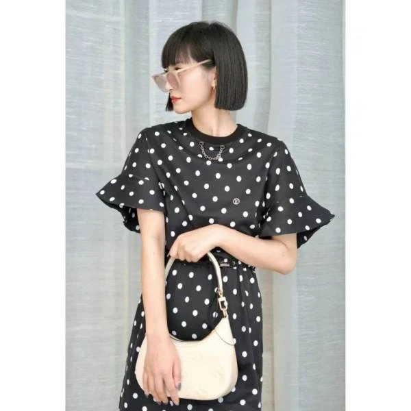 妃鱼/路易威登/棉/连衣裙/95新/马零二一一