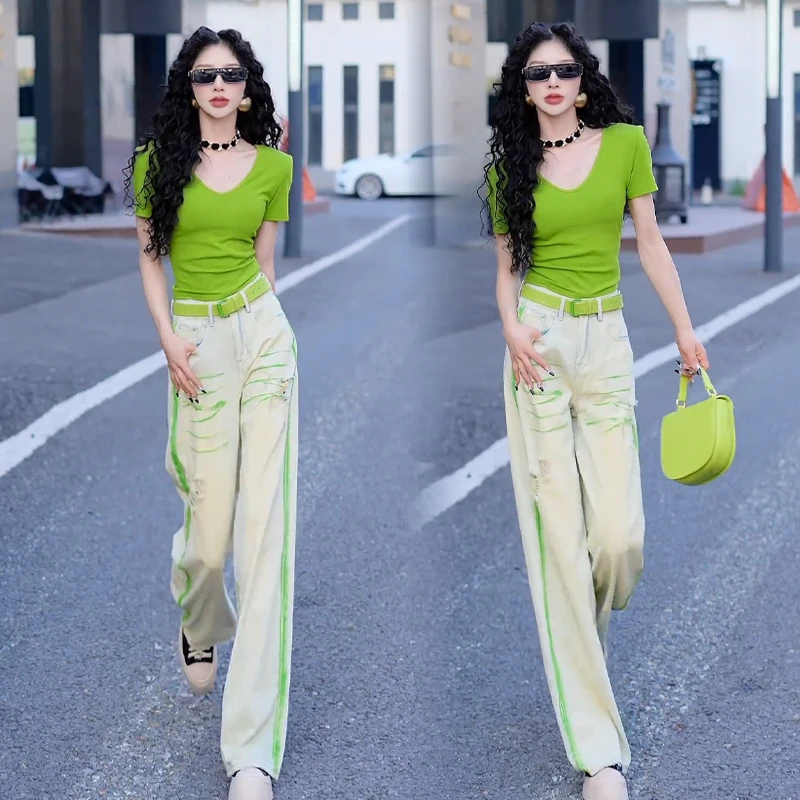 多巴胺酷飒绿色休闲运动女夏季减龄短袖牛仔裤两件套