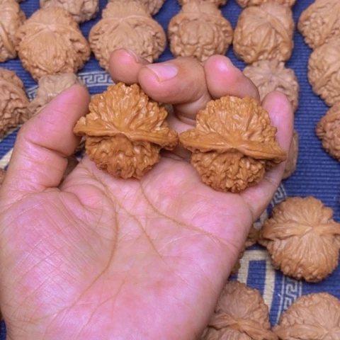 【闪购商品】文玩核桃吊坠壮**云秦闷42