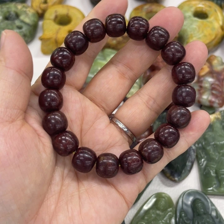 我***客岫岩老玉（透闪石质玉）未镶嵌颈饰