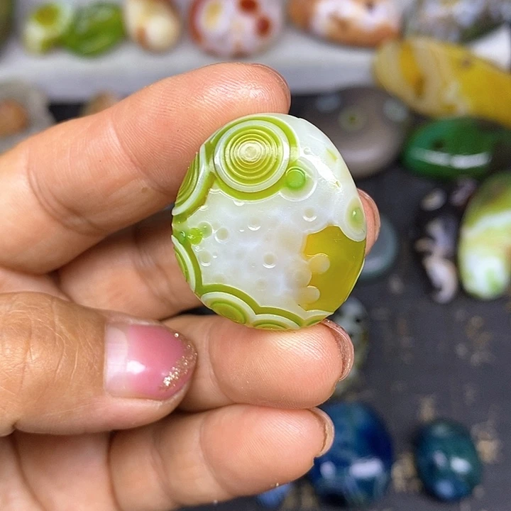 花眼玛瑙奇石饰品无孔