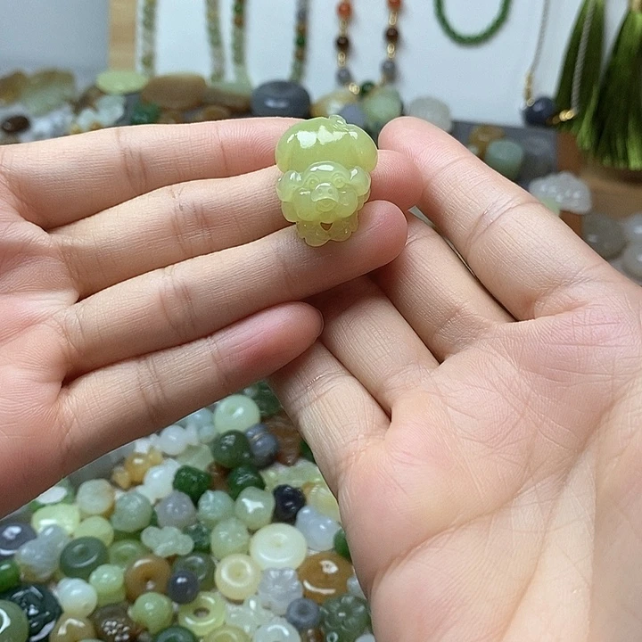 未镶嵌和田玉挂件