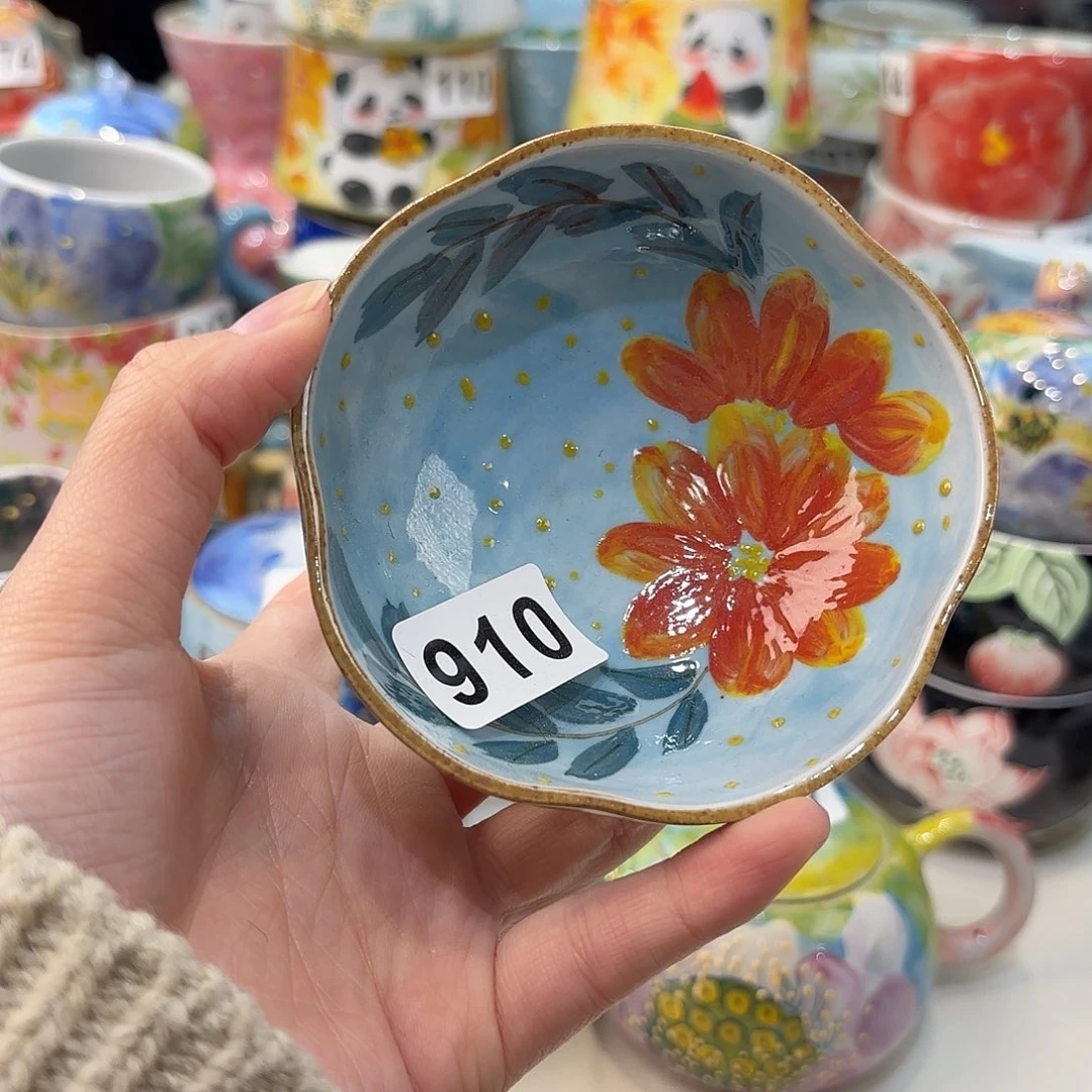 瓷片兔兔好可爱呀打