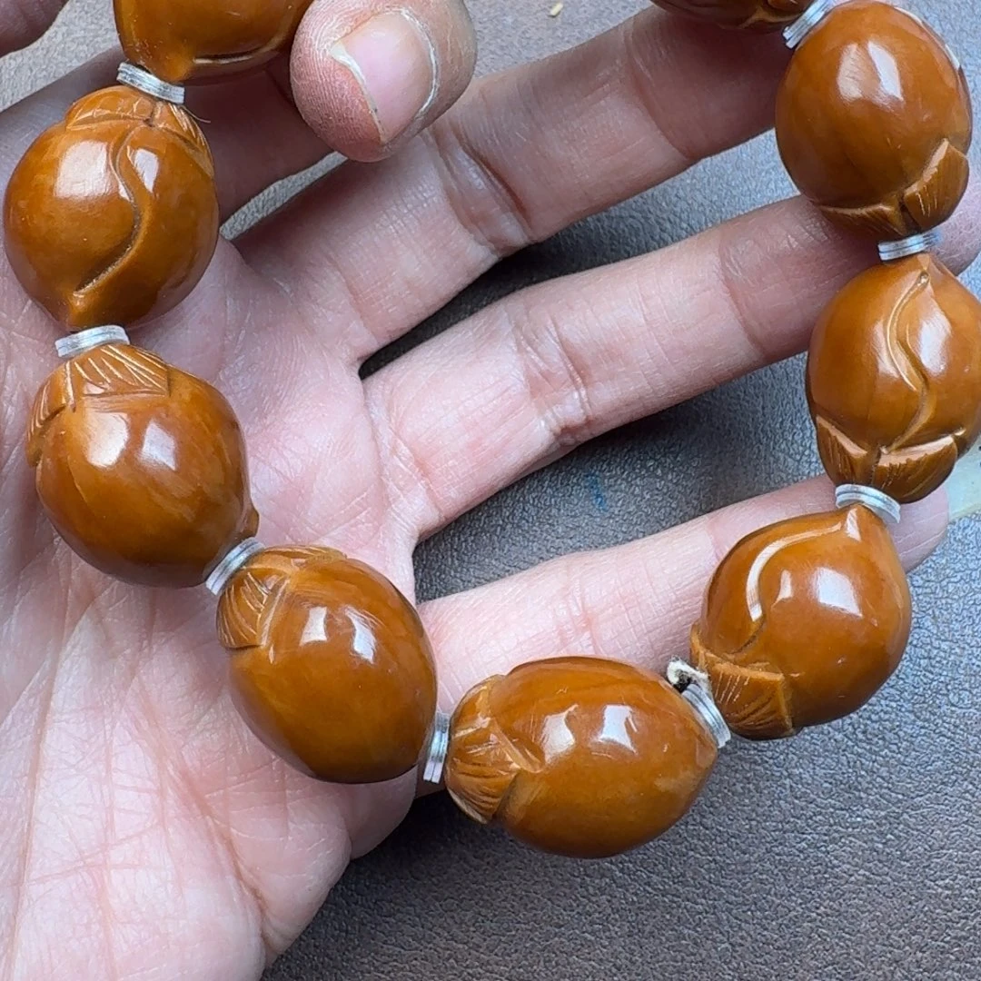 桃核手串哈哈哈哈哈