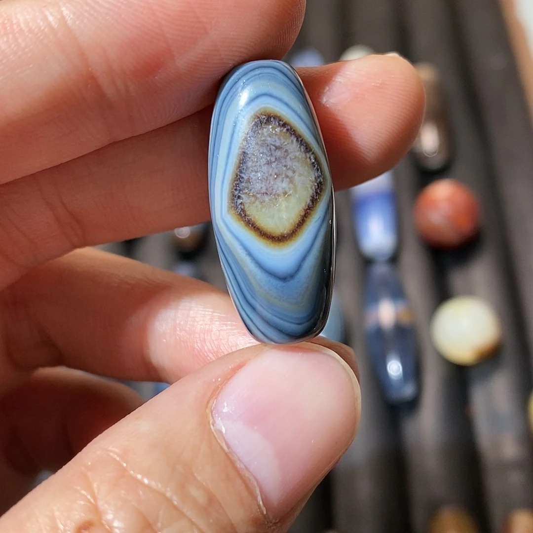 玛瑙/玉髓颈饰未镶嵌龙**化