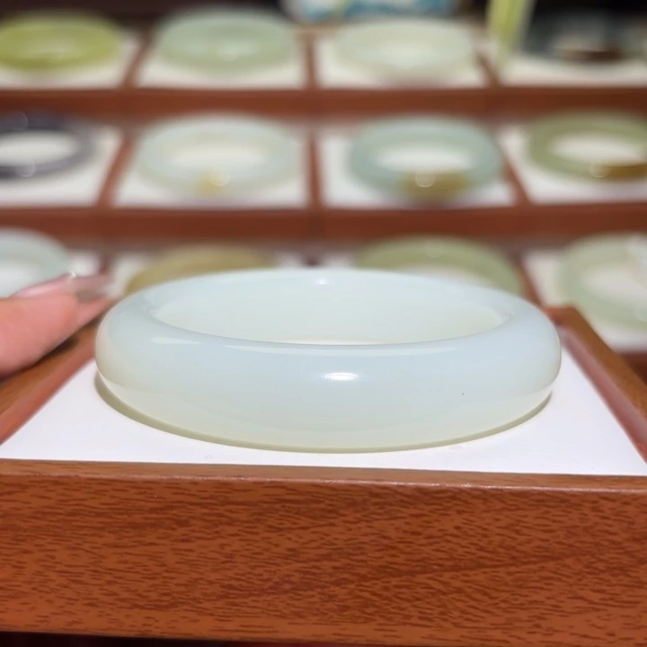 和田玉未镶嵌手镯新疆暖白月光卡54/55