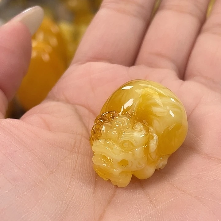 琥珀未镶嵌珠宝奇石琥珀h48