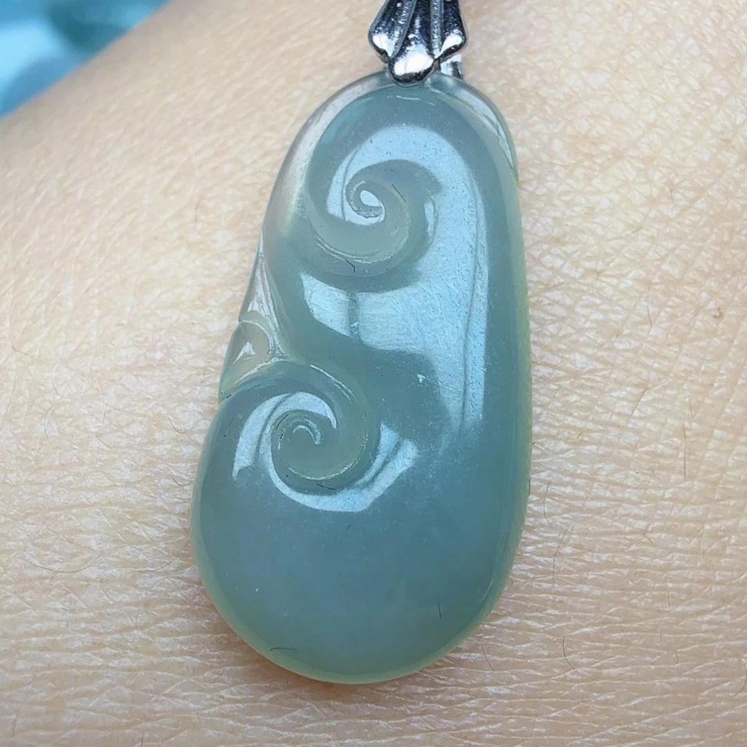 翡翠颈饰银S925镶嵌如意