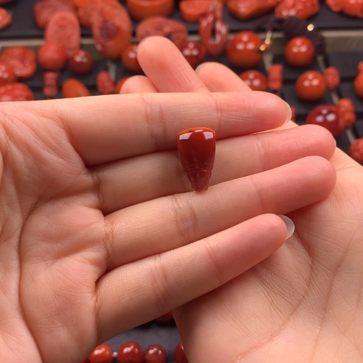 未镶嵌三通11MM南红玛瑙