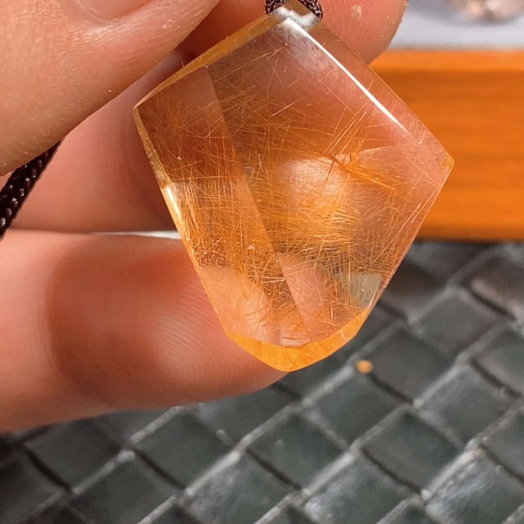 未镶嵌颈饰水晶水晶