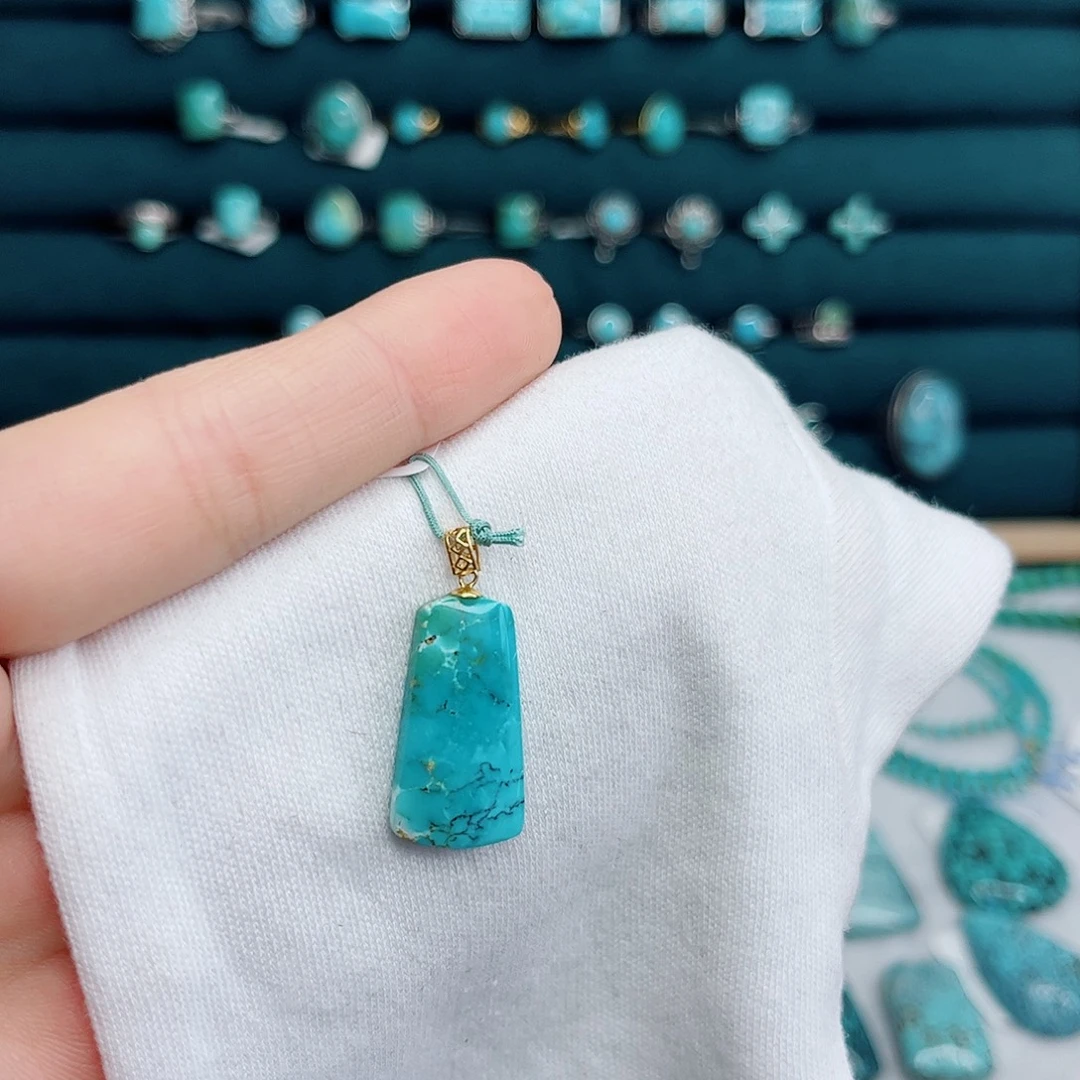 绿松石18K金镶嵌绿松石