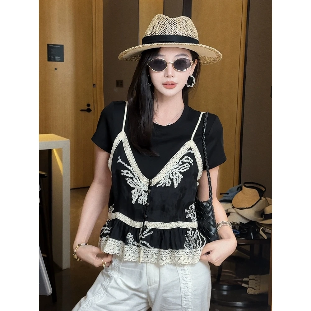 夏日微醺拼接假两件T恤女夏2025新款设计感刺绣时尚修身气质上衣