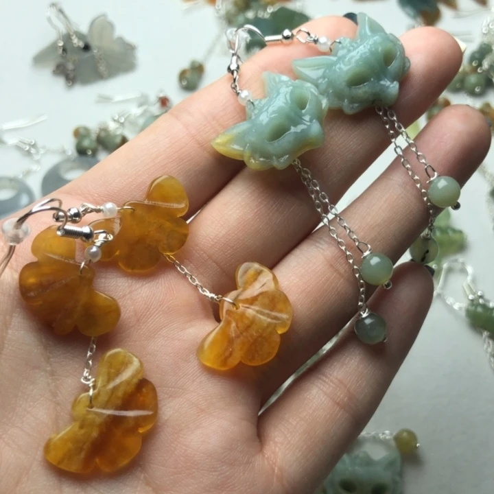 蛇纹石玉耳饰未镶嵌k****y